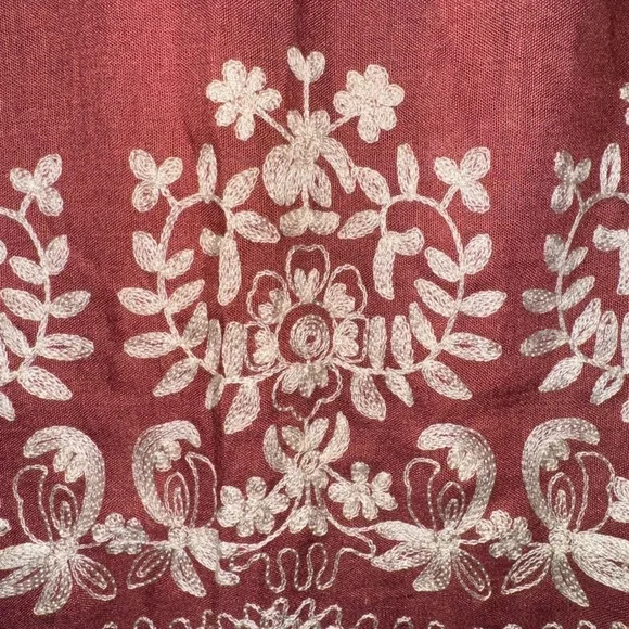 Chic Bohemian Kimono with Floral Embroidery - Picture 2 of 4